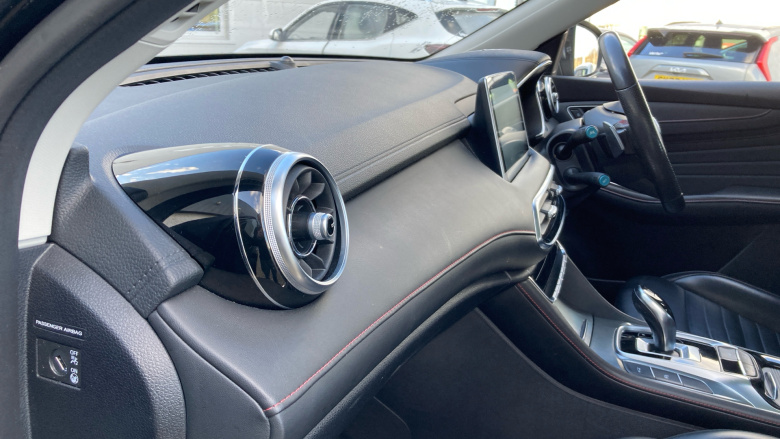 MG Hs 1.5 T-GDI Exclusive 5dr DCT Petrol Hatchback